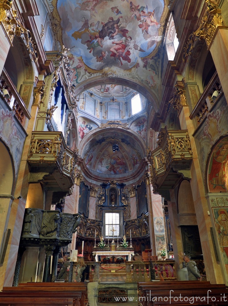 Orta San Giulio (Novara, Italy) - Central nave of the Basilica of San Giulio